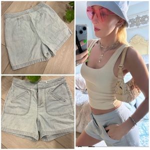 90s vintage light denim chambray Liz Claiborne denim shorts